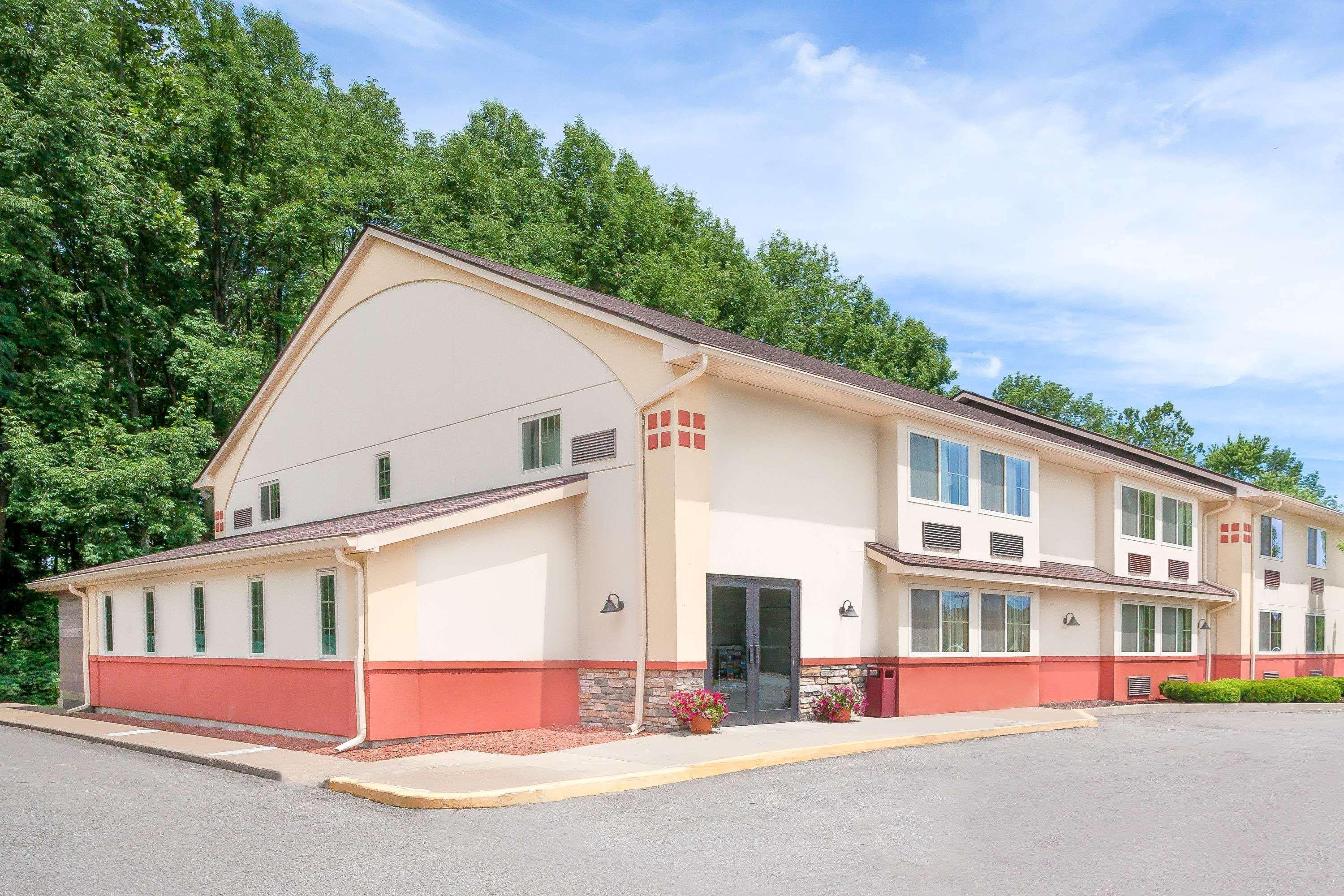 Hotel Super 8 By Wyndham Oneonta/Cooperstown Exterior foto