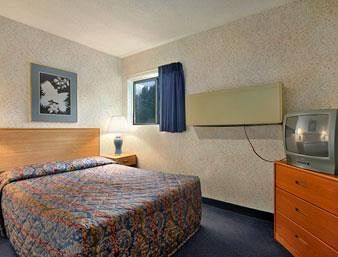 Hotel Super 8 By Wyndham Oneonta/Cooperstown Exterior foto